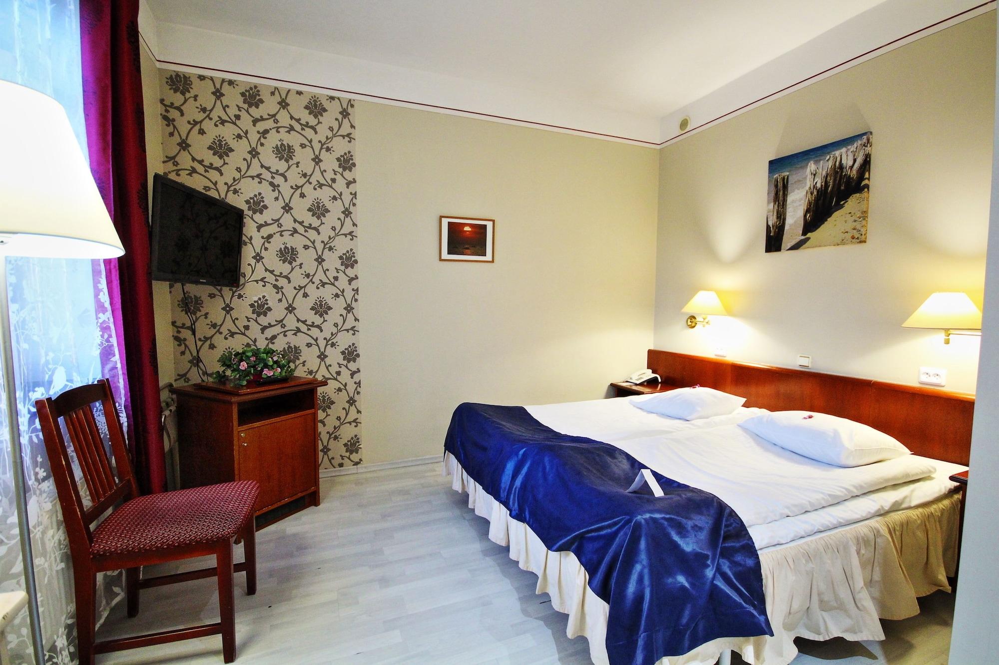 Nb Hotel With Free Parking Рига Экстерьер фото