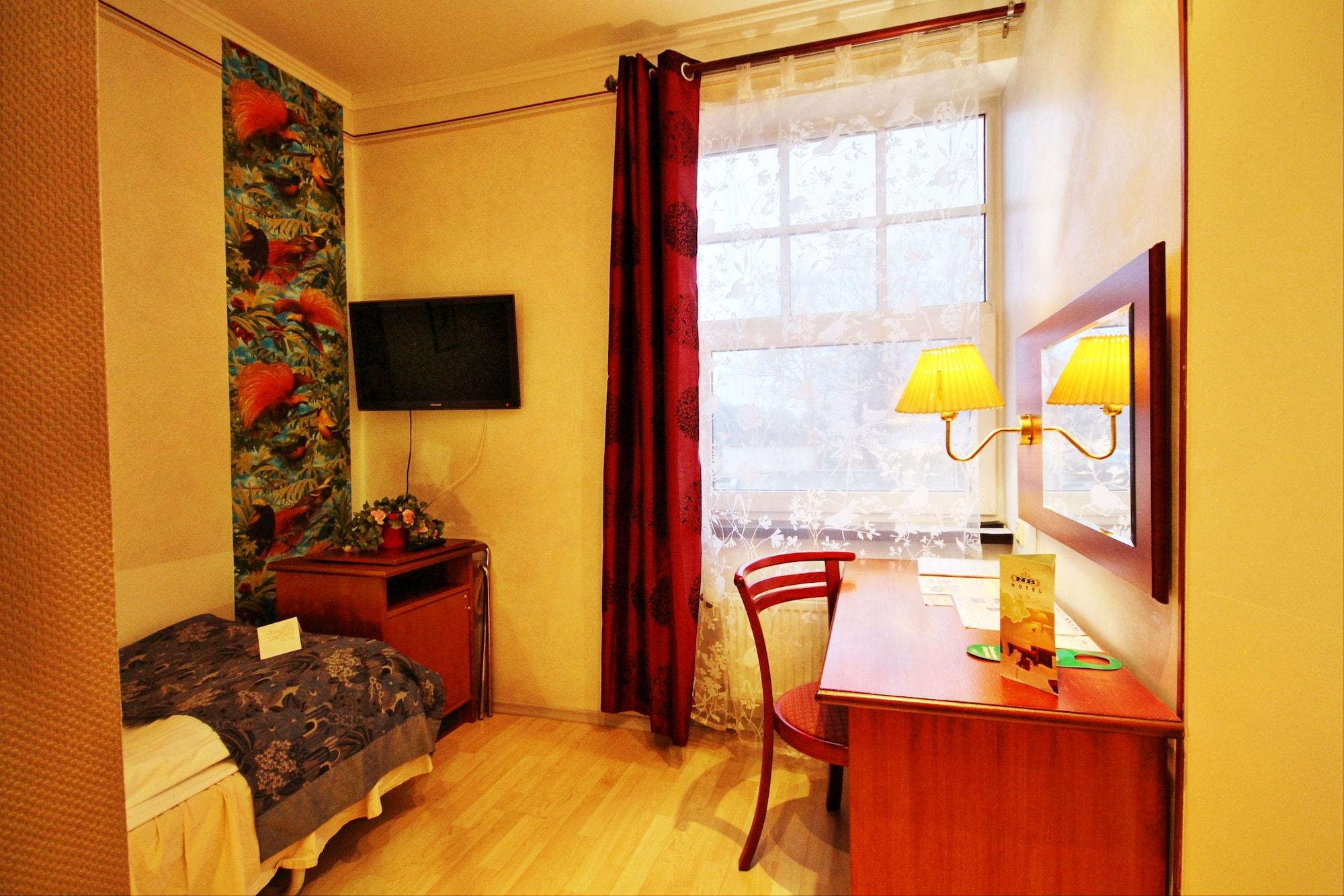 Nb Hotel With Free Parking Рига Экстерьер фото